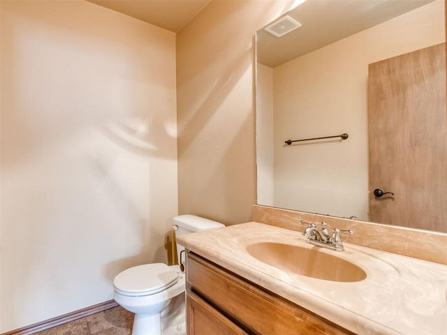 1204 Hanna Lane, Kingfisher, OK 73750