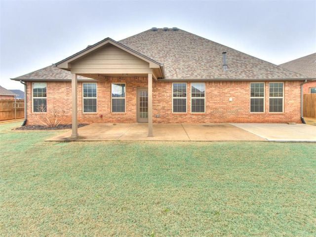 1204 Hanna Lane, Kingfisher, OK 73750