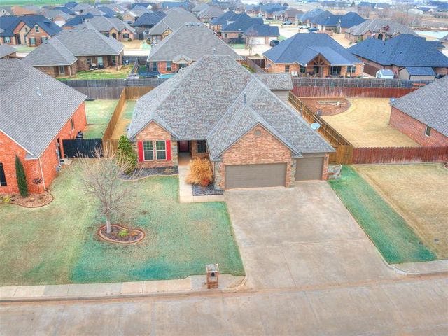 1204 Hanna Lane, Kingfisher, OK 73750