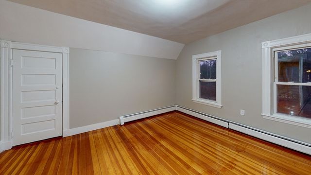 1011 Washington 2, Newton, MA 02460