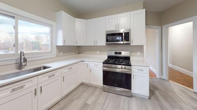 1011 Washington 2, Newton, MA 02460