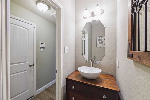 2209 Valley Blossum Lane, League City, TX 77573