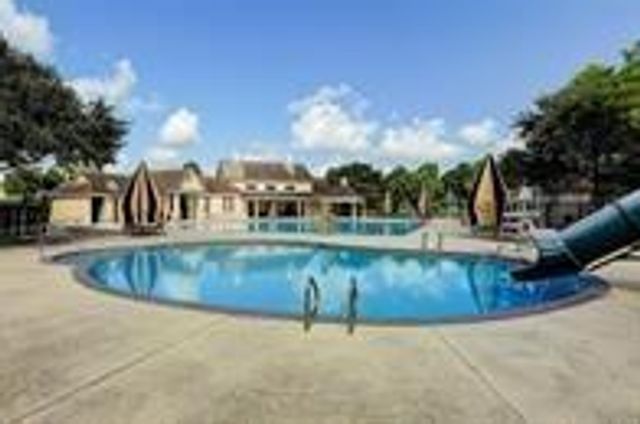 2209 Valley Blossum Lane, League City, TX 77573