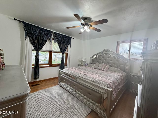 2525 Luddington Drive, Toledo, OH 43615