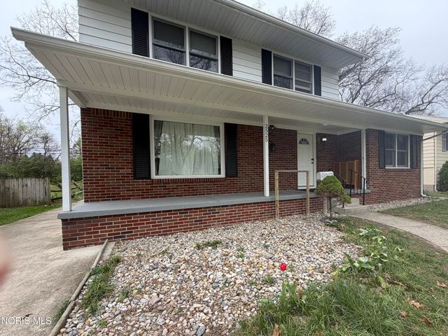 2525 Luddington Drive, Toledo, OH 43615