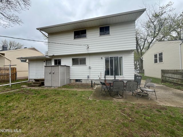 2525 Luddington Drive, Toledo, OH 43615