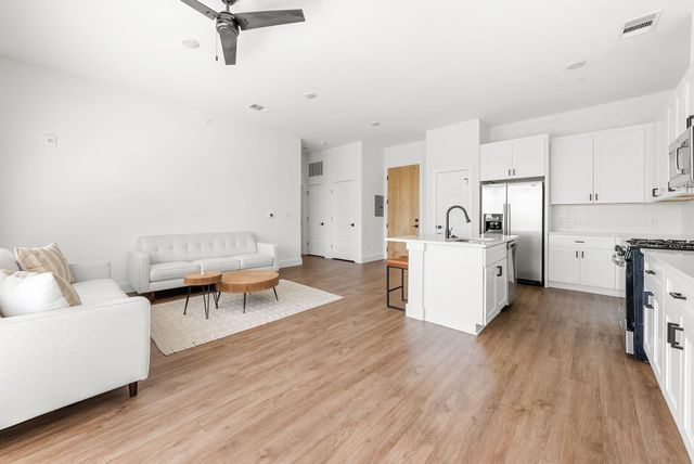 1811 Webberville RD 1307, Austin, TX 78721