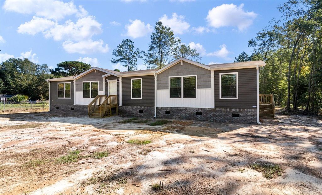 108 Union Lane, Saint Stephen, SC 29479