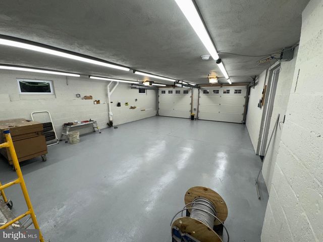 55 APPLE HILL RD, Furlong, PA 18925