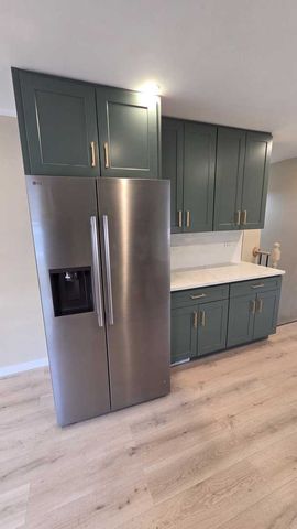 2608 W 97th Street, Evergreen Park, IL 60805