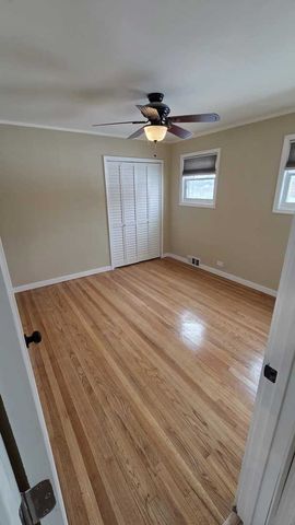 2608 W 97th Street, Evergreen Park, IL 60805