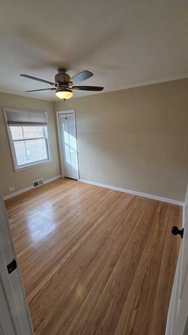 2608 W 97th Street, Evergreen Park, IL 60805