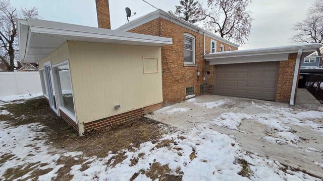 2608 W 97th Street, Evergreen Park, IL 60805