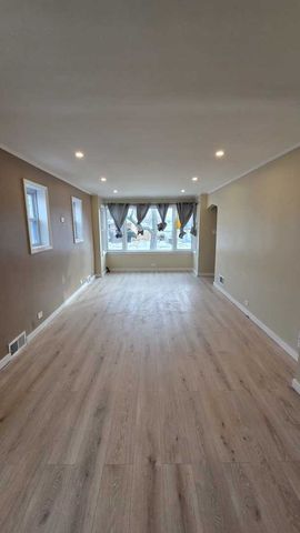 2608 W 97th Street, Evergreen Park, IL 60805