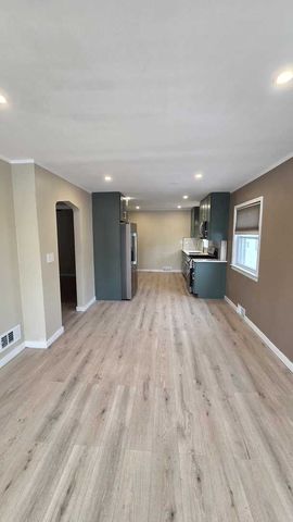 2608 W 97th Street, Evergreen Park, IL 60805