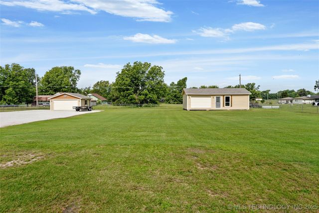 13514 N 97th East Avenue, Collinsville, OK 74021