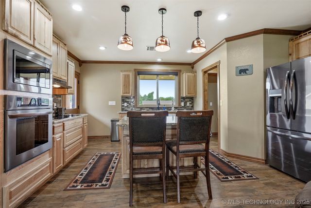 13514 N 97th East Avenue, Collinsville, OK 74021