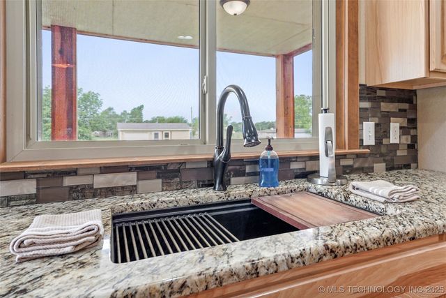 13514 N 97th East Avenue, Collinsville, OK 74021