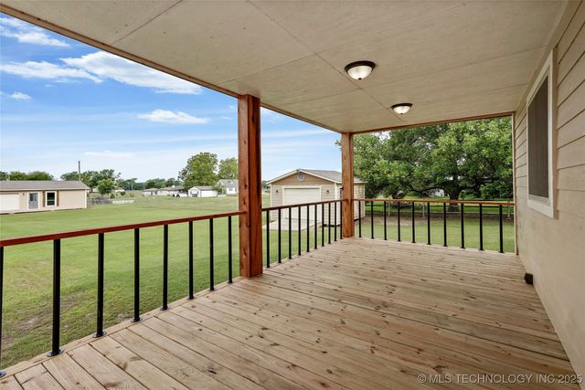 13514 N 97th East Avenue, Collinsville, OK 74021
