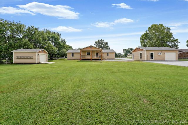 13514 N 97th East Avenue, Collinsville, OK 74021