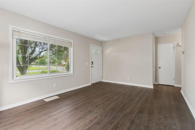 1602 Baker Drive, Kalamazoo, MI 49048
