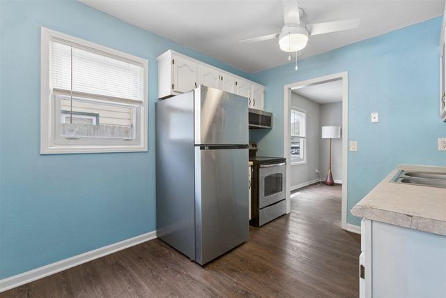 1602 Baker Drive, Kalamazoo, MI 49048