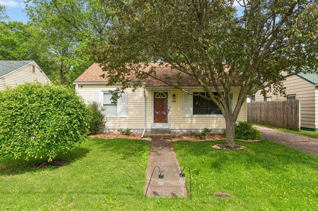 1602 Baker Drive, Kalamazoo, MI 49048