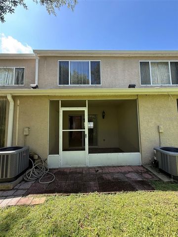 11310 CAYMAN KEY AVENUE, Tampa, FL 33624