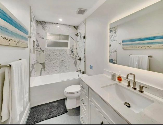 5940 NE 22nd Avenue, Fort Lauderdale, FL 33308