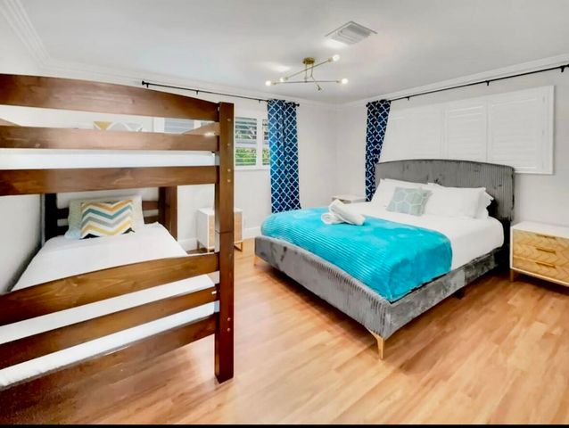 5940 NE 22nd Avenue, Fort Lauderdale, FL 33308