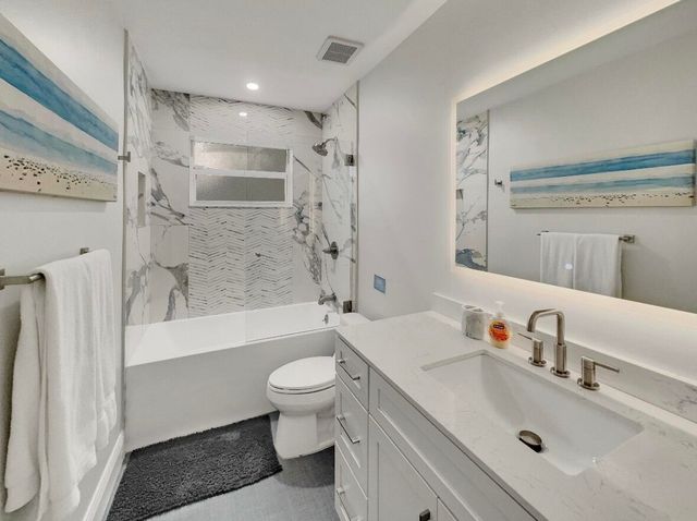 5940 NE 22nd Avenue, Fort Lauderdale, FL 33308