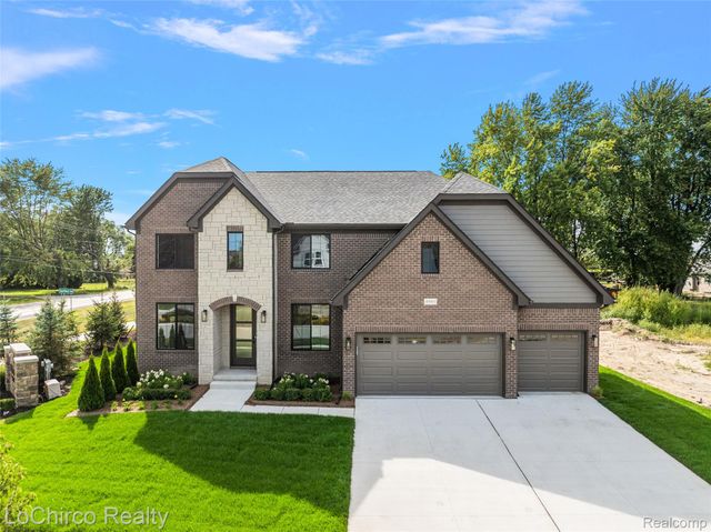 49579 Langford Drive, Macomb Township, MI 48044