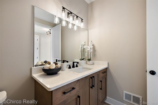 49579 Langford Drive, Macomb Township, MI 48044