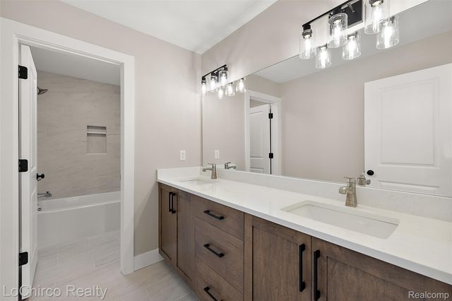 49579 Langford Drive, Macomb Township, MI 48044
