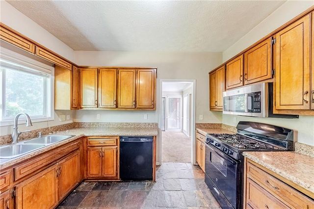 1308 Panhandle Way, Hampton, GA 30228