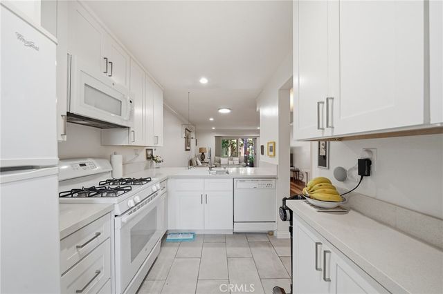 406 Orange Blossom, Irvine, CA 92618