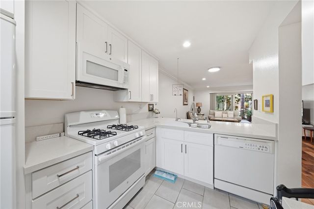 406 Orange Blossom, Irvine, CA 92618