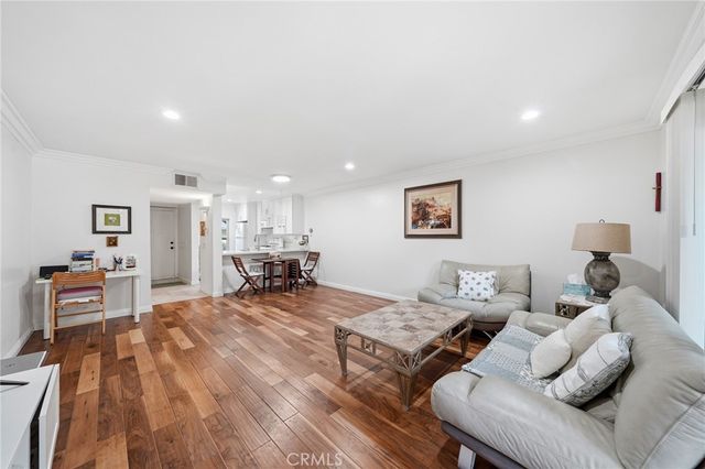 406 Orange Blossom, Irvine, CA 92618