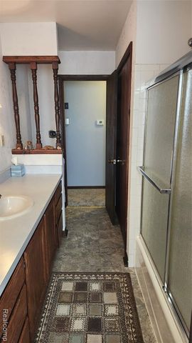 26250 Inkster Road, Flat Rock, MI 48134