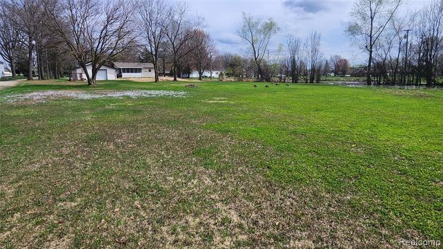 26250 Inkster Road, Flat Rock, MI 48134