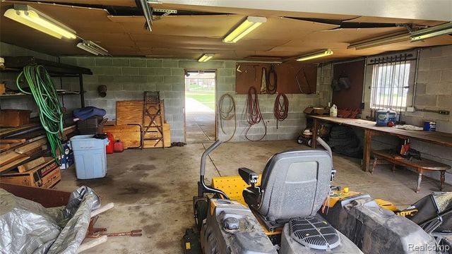 26250 Inkster Road, Flat Rock, MI 48134