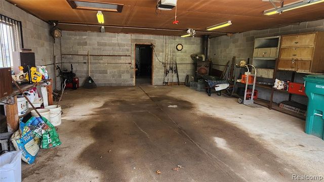 26250 Inkster Road, Flat Rock, MI 48134