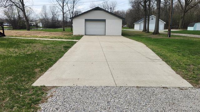 26250 Inkster Road, Flat Rock, MI 48134