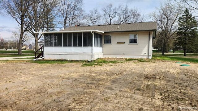 26250 Inkster Road, Flat Rock, MI 48134