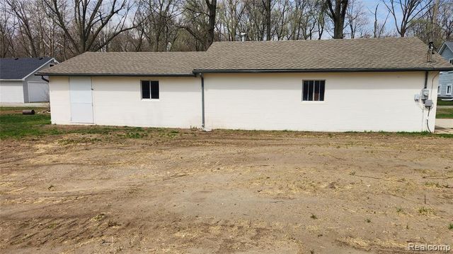 26250 Inkster Road, Flat Rock, MI 48134