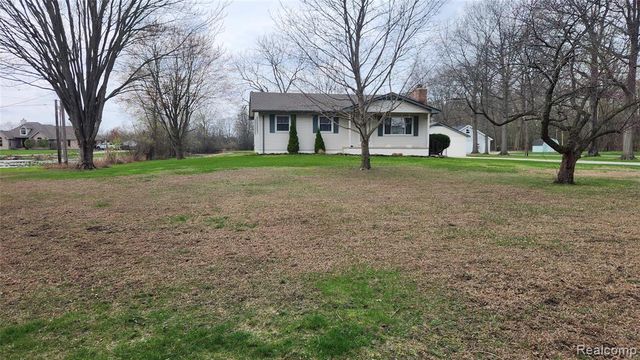 26250 Inkster Road, Flat Rock, MI 48134