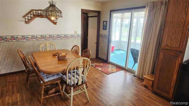 26250 Inkster Road, Flat Rock, MI 48134