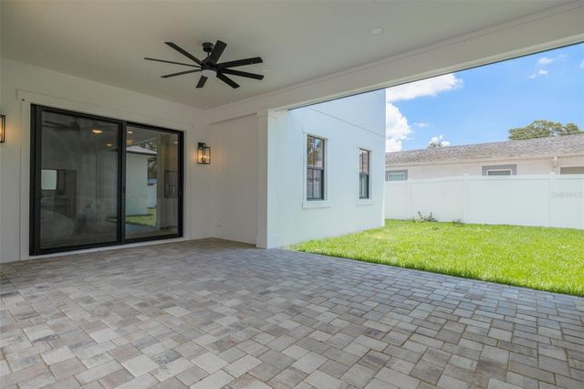 520 48TH AVENUE N, St Petersburg, FL 33703