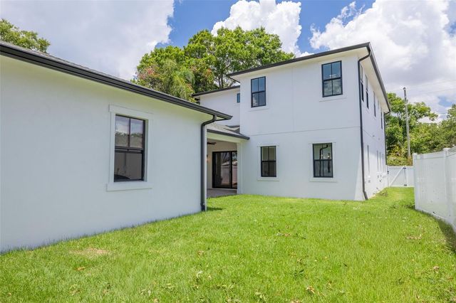520 48TH AVENUE N, St Petersburg, FL 33703
