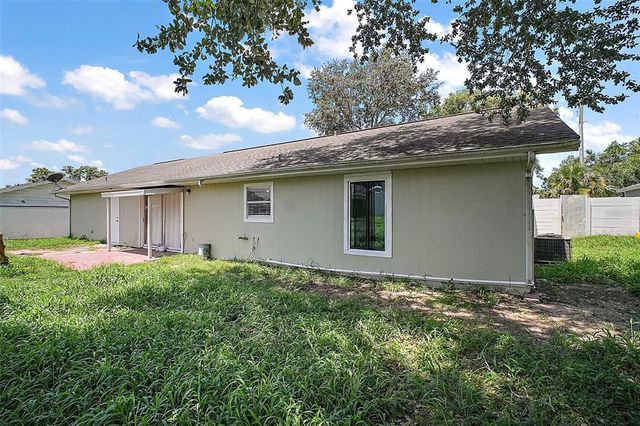 2945 BRYANT STREET, Eustis, FL 32726